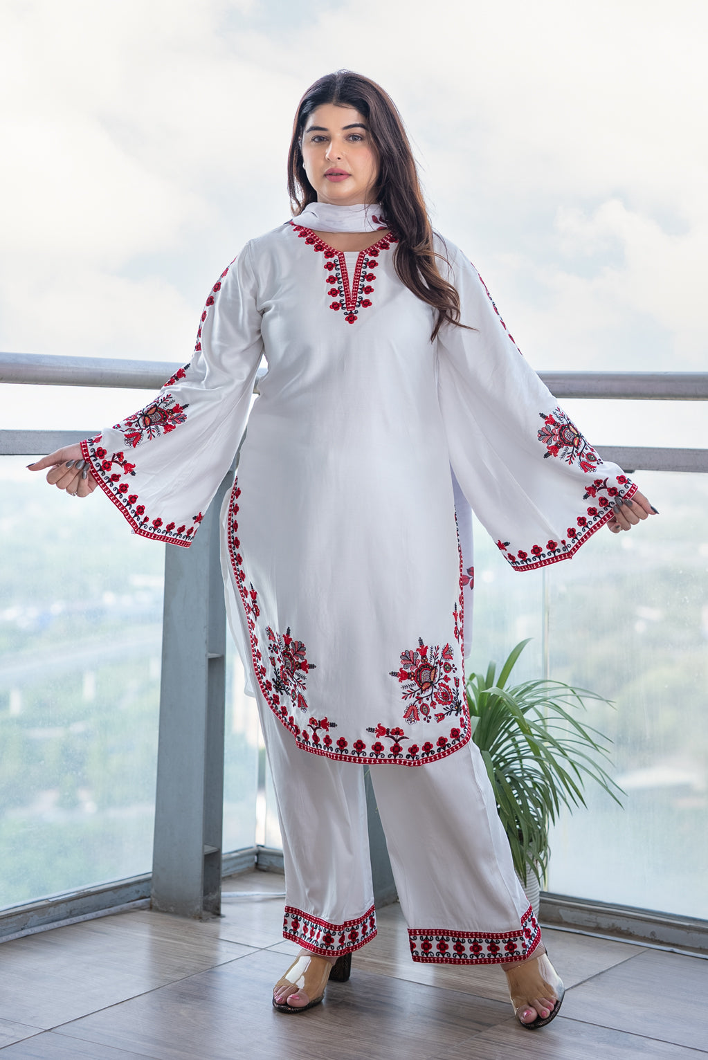 White Red Embroidered Bell-Sleeve Suit Set