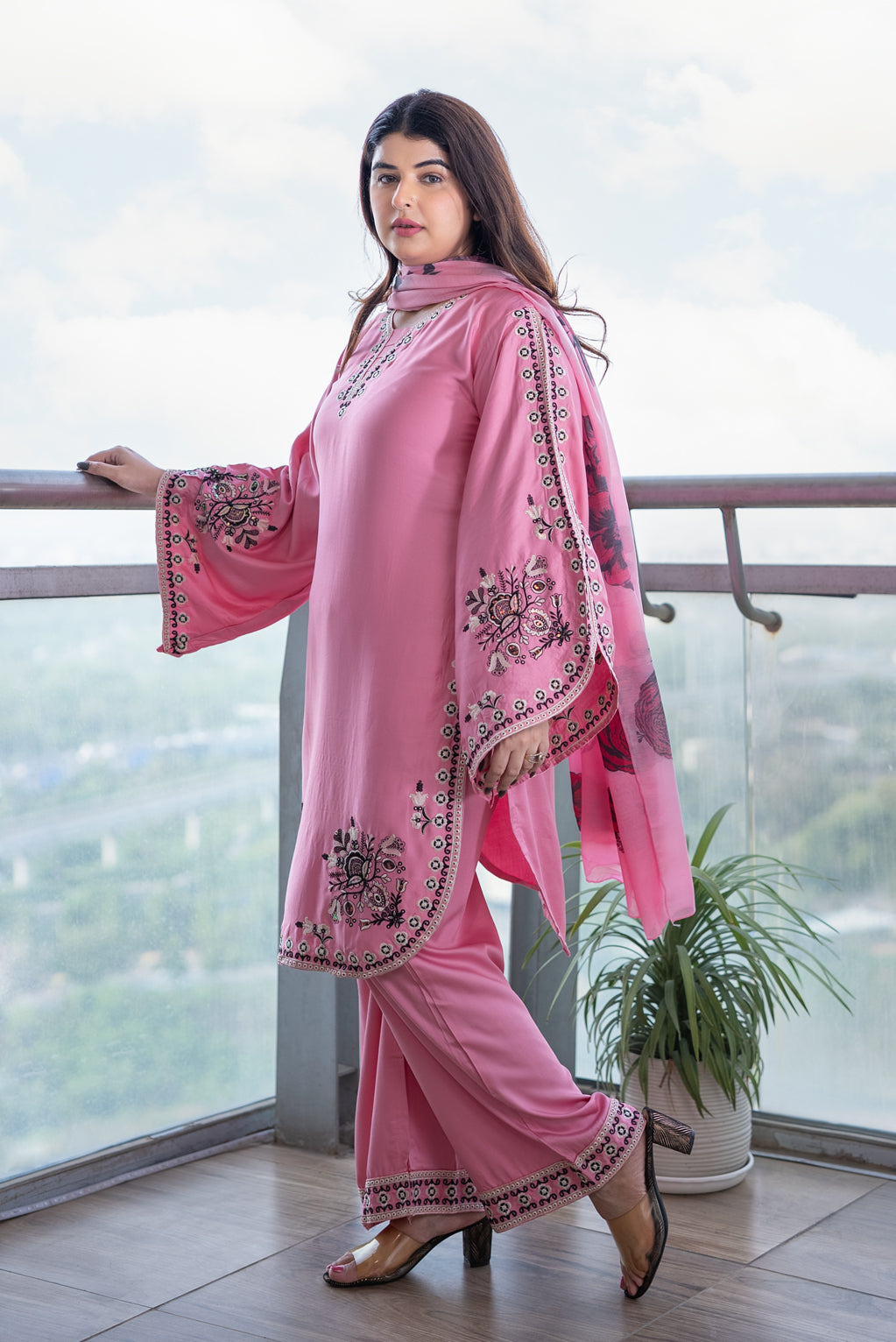Pink White Embroidered Bell-Sleeve Suit Set