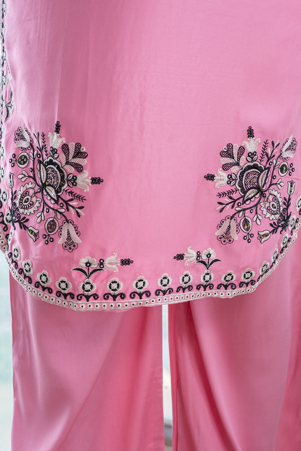 Pink White Embroidered Bell-Sleeve Suit Set