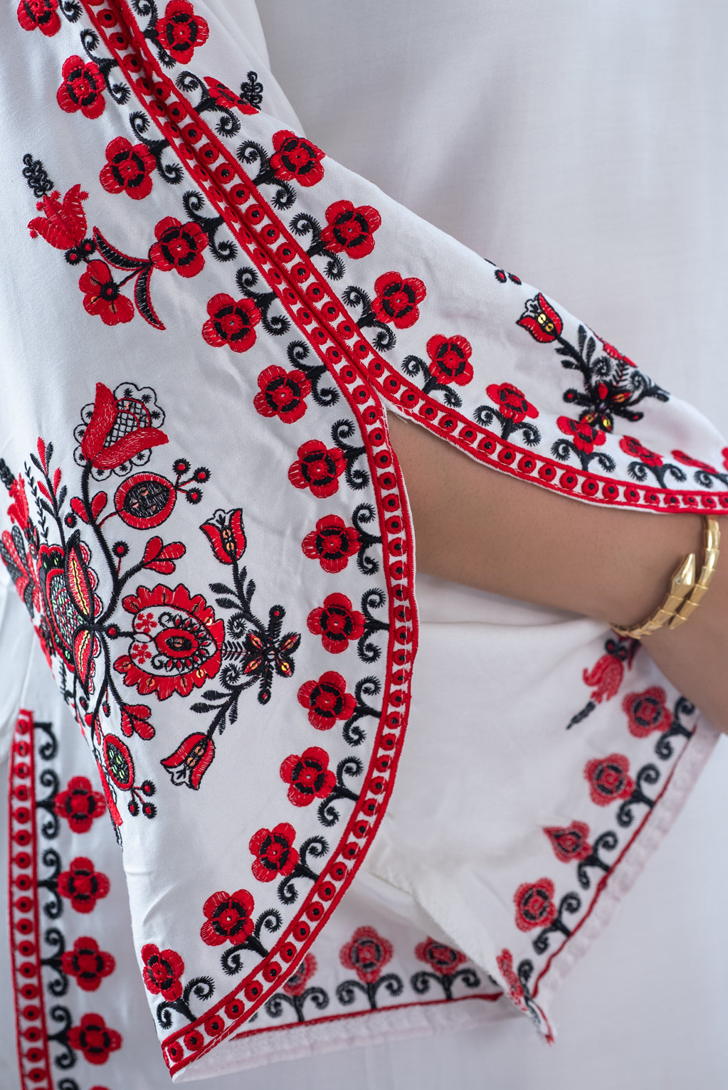White Red Embroidered Bell-Sleeve Suit Set