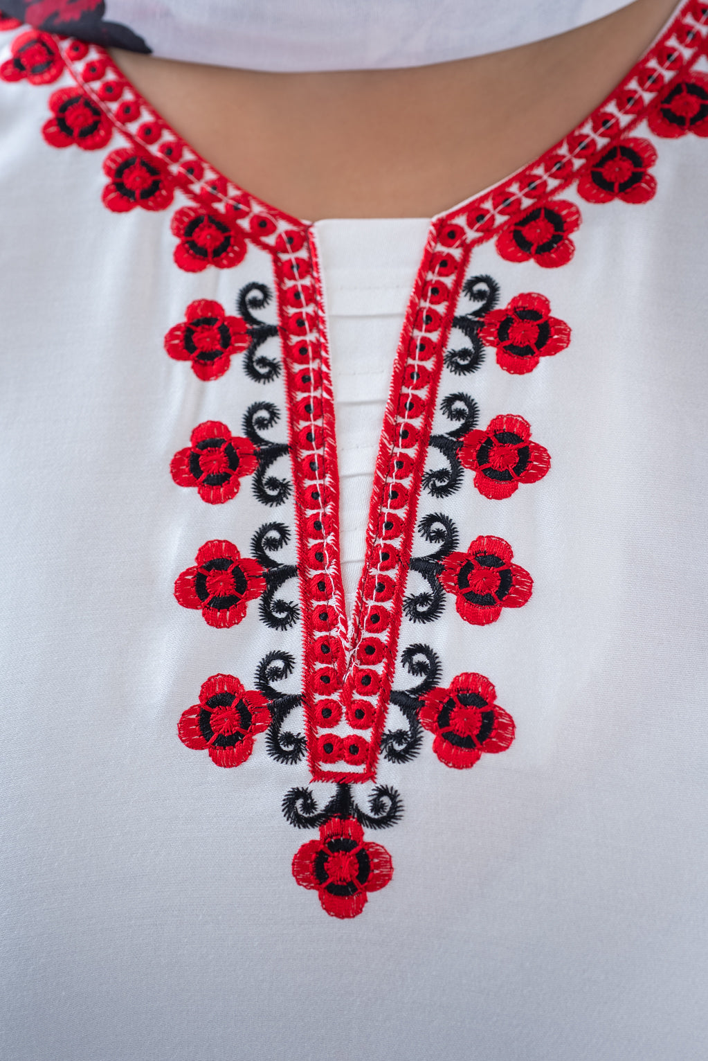 White Red Embroidered Bell-Sleeve Suit Set